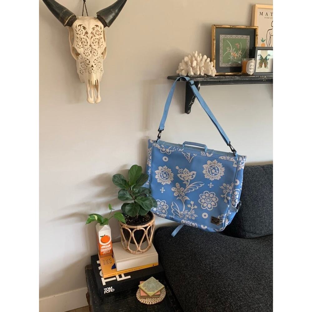 Vintage Roxy Hawaiian Print Garment Bag